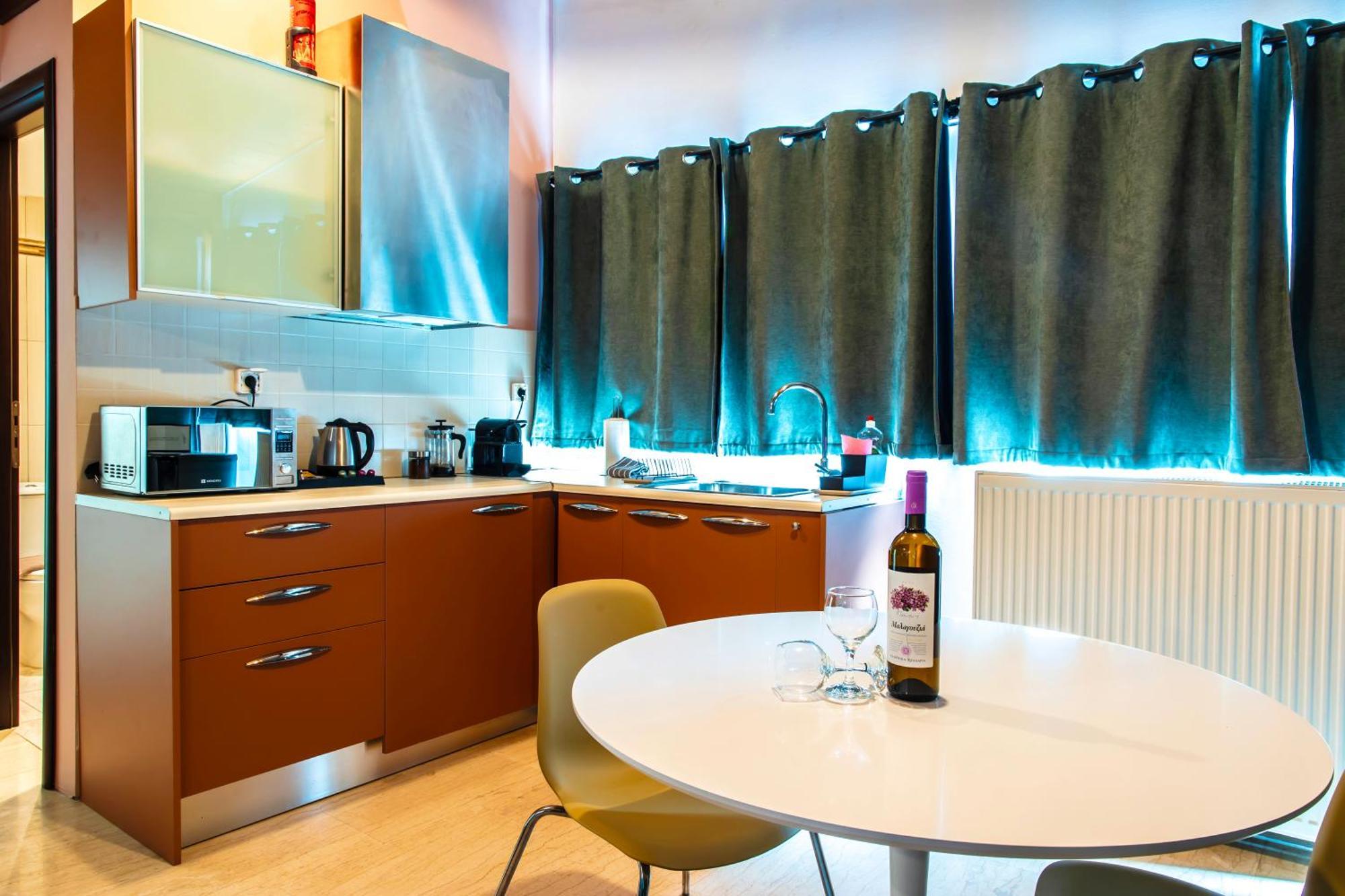 Lis153 By Smart Cozy Suites - Top Floors With Amazing City View - Available 24Hr Aten Exteriör bild