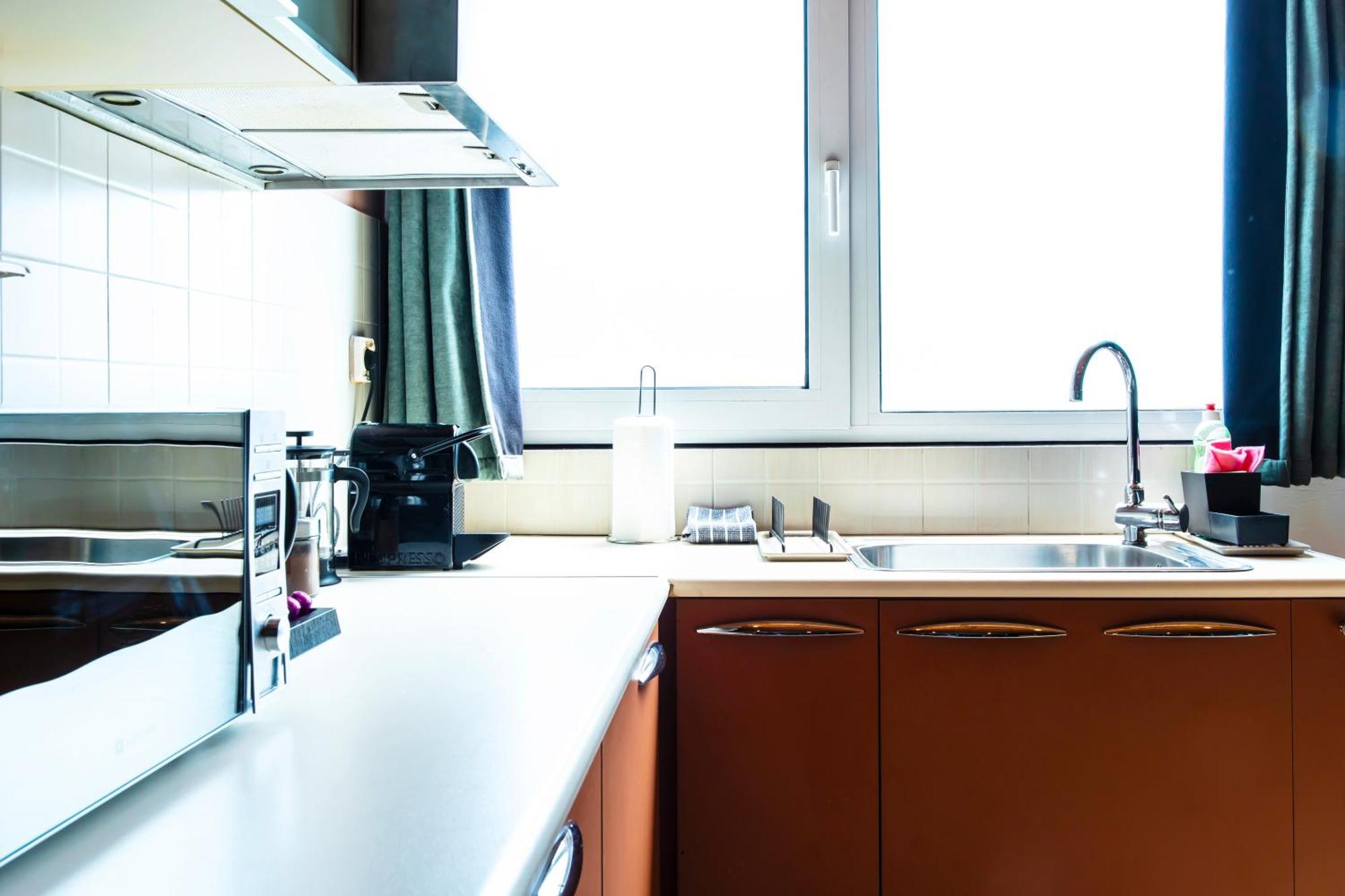 Lis153 By Smart Cozy Suites - Top Floors With Amazing City View - Available 24Hr Aten Exteriör bild